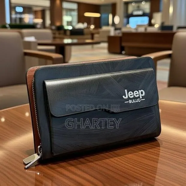 Genuine Quality Leather Men's Pouch · Photo 1