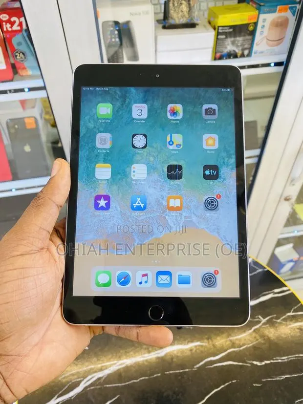 Apple iPad mini 3 128 GB Silver · Photo 1