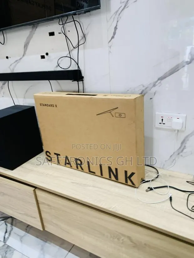 New Design Starlink Standard White and Black · Photo 1