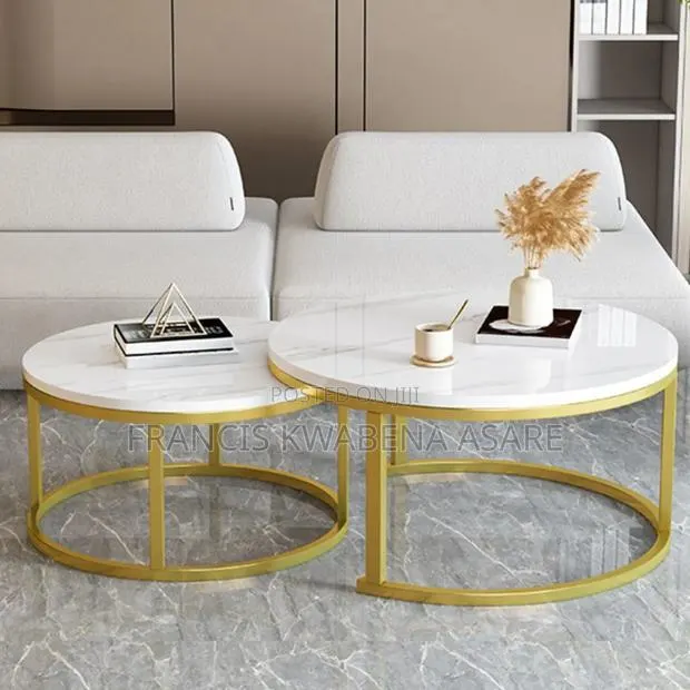 2 in 1 Living Room/Centre Table Table · Photo 1