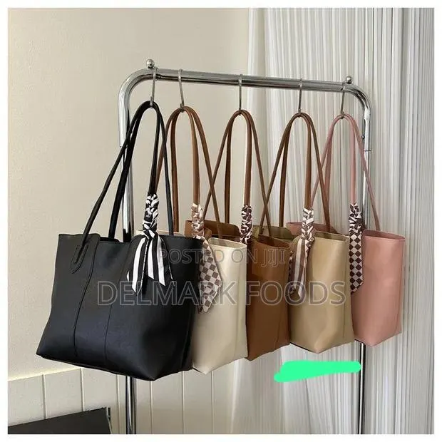 Ladies Handbag · Photo 1