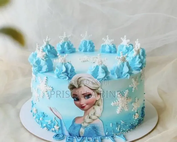 Elsa Character Cake · Photo 1