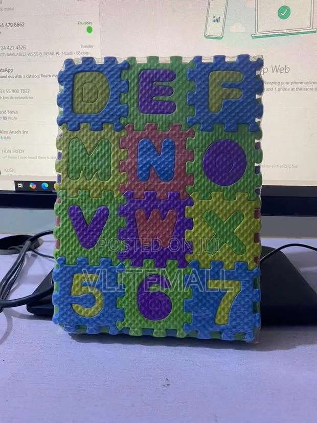 Alphabet Puzzle Mat · Photo 1