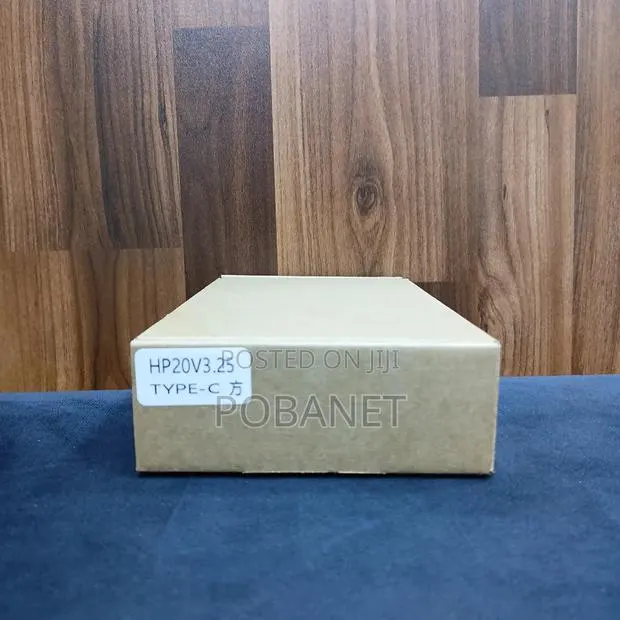 HP 65w USB-C Charger (Complete) · Photo 1