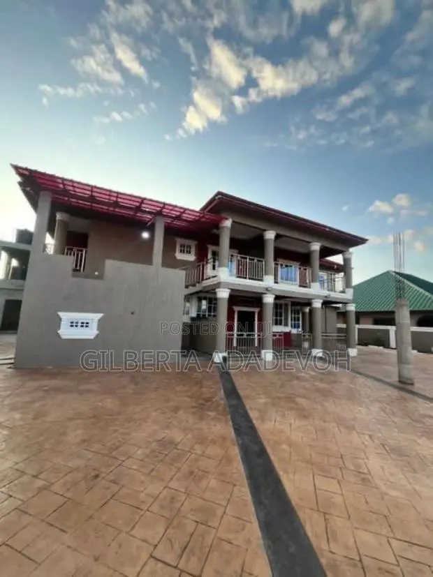 2bdrm Apartment in Adenta, Frafraha for rent · Photo 1