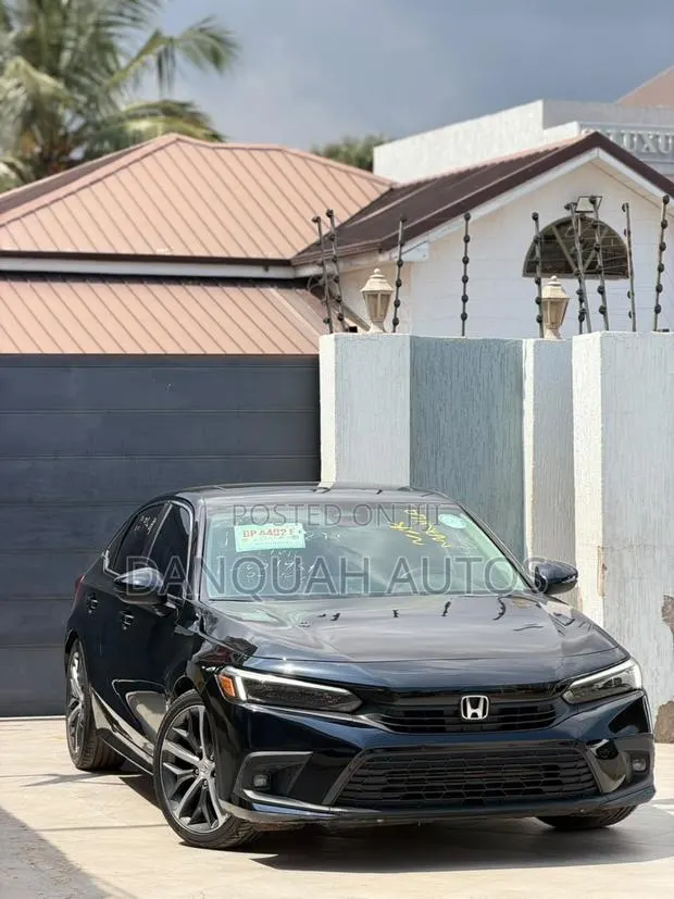 Honda Civic Touring CVT 2023 Black · Photo 1