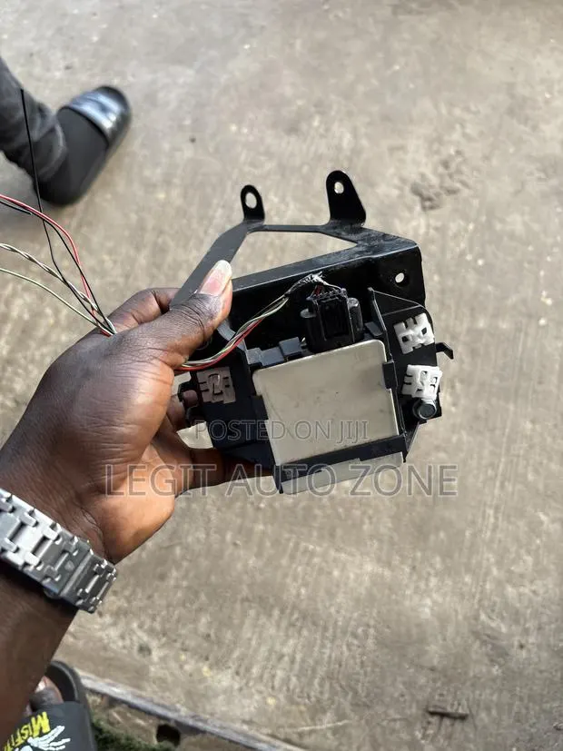 Honda CRV 2024,2023,2025,2026, Blind Spot Sensor Available · Photo 1