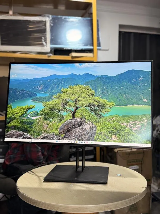 HP Gaming Monitor · Photo 1