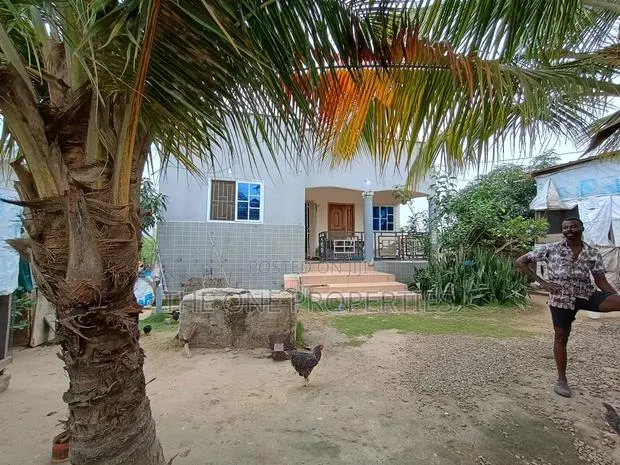2bdrm House in Dobro, Amasaman for sale