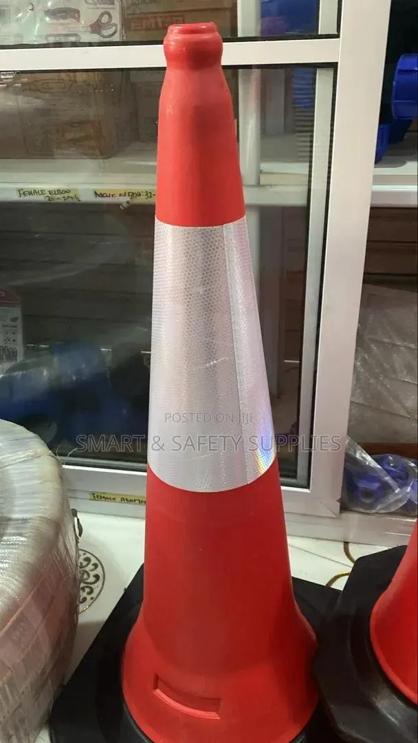 Construction Cone(100 Cm ) · Photo 1