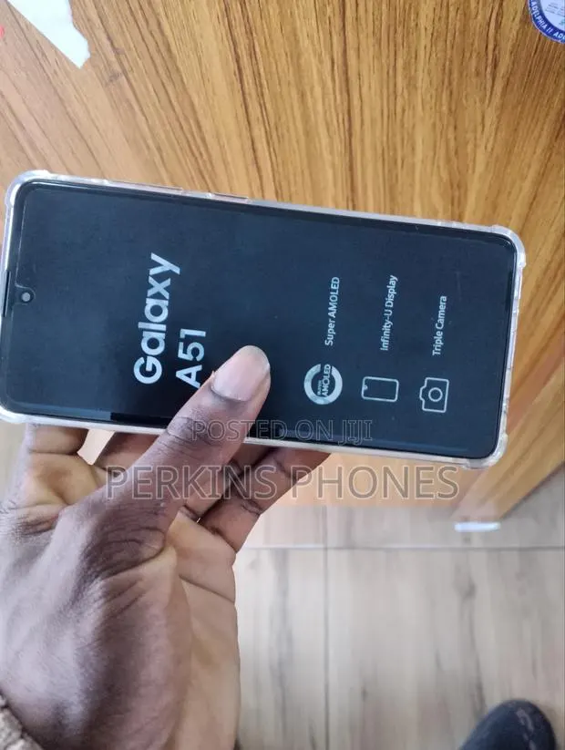 New Samsung Galaxy A51 128 GB Black · Photo 1
