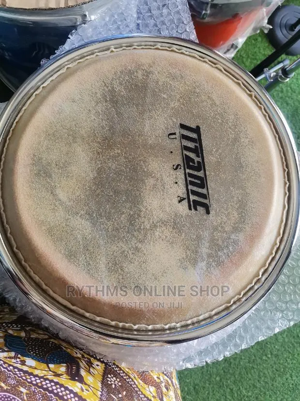 Titanic Conga Drum(Fibre) · Photo 1