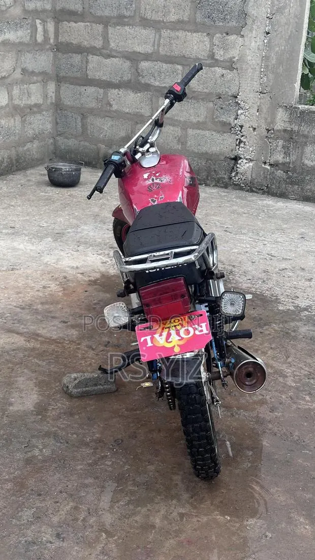 Royal RY125 2019 Red · Photo 1
