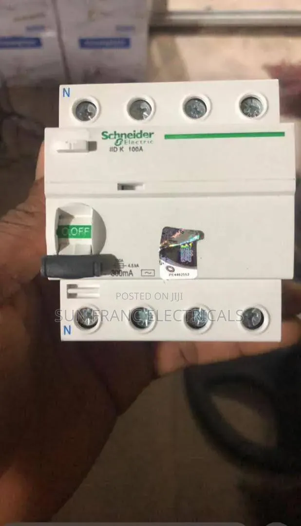 100a 4pole Residual Current Circuit Breaker (Rccb) · Photo 1