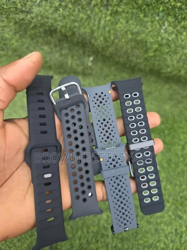 Galaxy Watch 8/8 Classic/Watch 9/9 Classic Straps (Dotted) · Photo 1