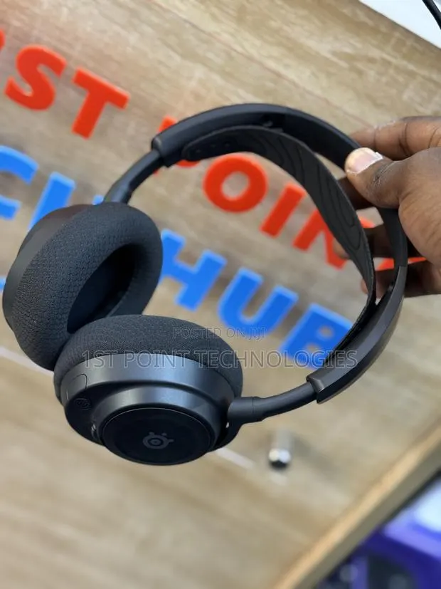 Stealthseries Arctis Nova 7 · Photo 1