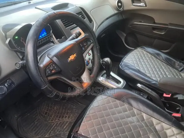 Chevrolet Sonic 2014 Gray · Photo 1