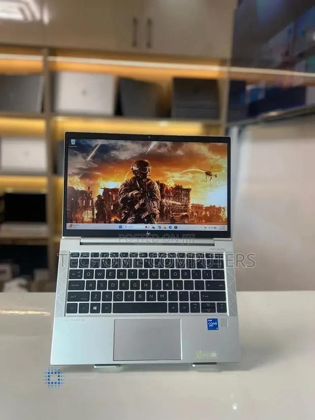 Laptop HP EliteBook 830 G8 8GB Intel Core i5 SSD 256GB · Photo 1