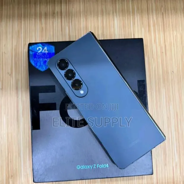 New Samsung Galaxy Z Fold4 512 GB Black · Photo 1