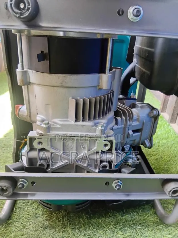 TOTAL GENERATOR 1000W Generator for Home and Office · Photo 1