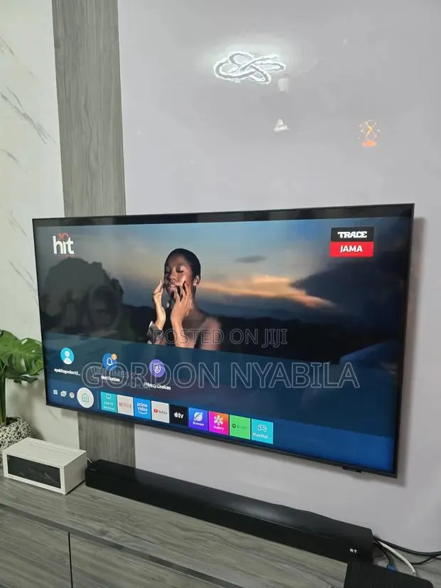 Samsung 50 Inches Qled · Photo 1