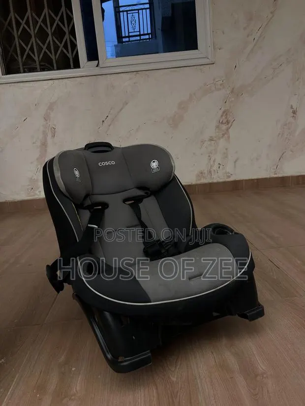 Baby Car Seat · Photo 1