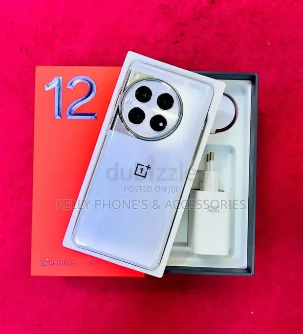 New OnePlus 12 512 GB Silver · Photo 1