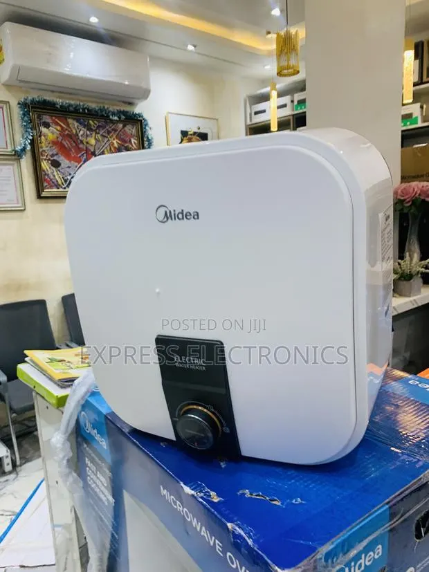 Available Midea 30 LTRS Water Heater (D30-20VD)white · Photo 1
