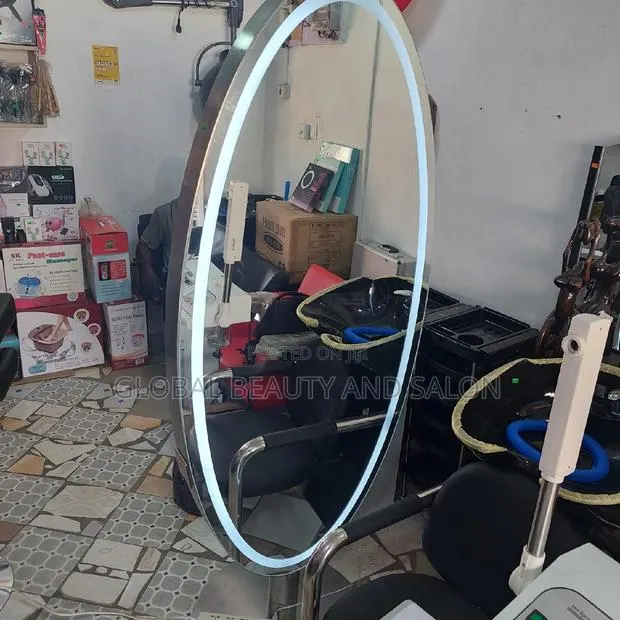Front and Back LED Mirror. · Photo 1