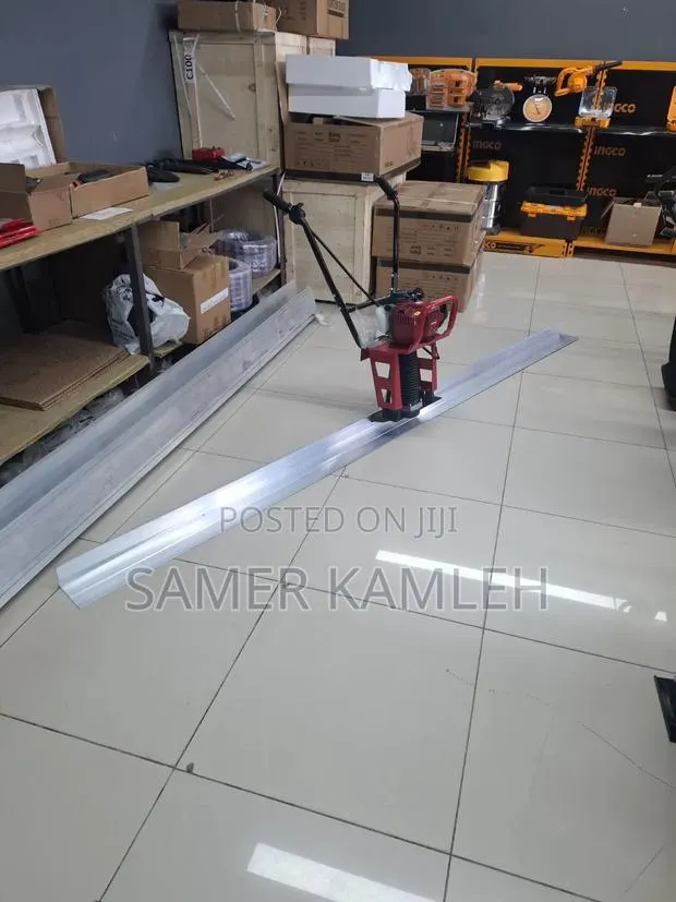 Screeding Machine · Photo 1