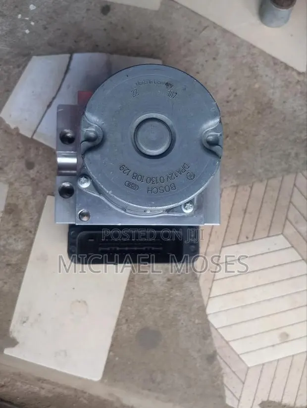 Abs Motor F10 · Photo 1