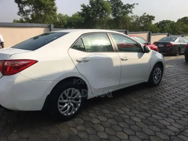 Toyota Camry- Car Rental Service · Photo 1