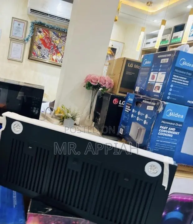 Buy Sleek Kenwood 900T Built in Electric Heat Extractor · Photo 1