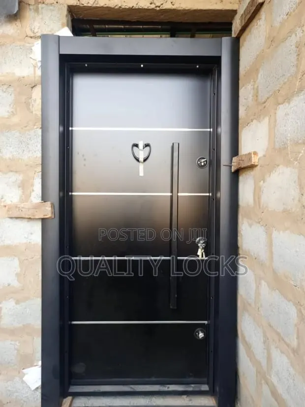 Exclusive Single Heavy Turkish Door and Accessories · Photo 1