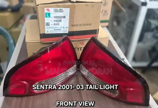 Nissan Sentra 2001-2003 Taillight · Photo 1