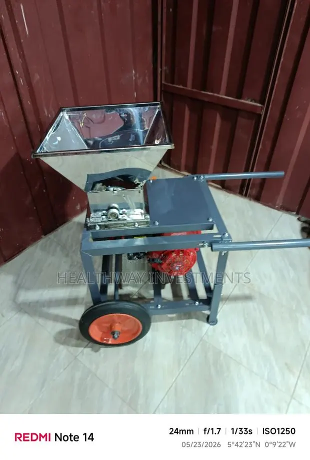 Cassava Grater on Wheels · Photo 2