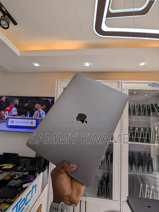 Laptop Apple MacBook Pro 2020 16GB Apple M1 SSD 500GB · Photo 1