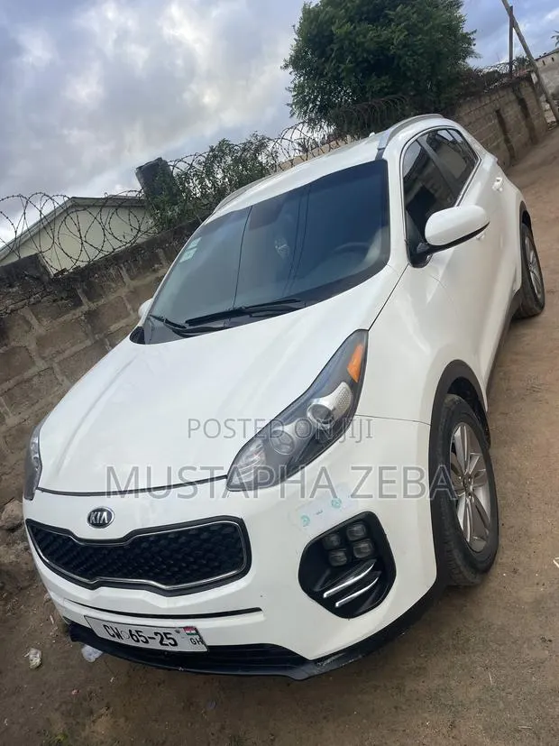 Kia Sportage EX 4dr SUV (2.4L 4cyl 6A) 2017 White · Photo 1