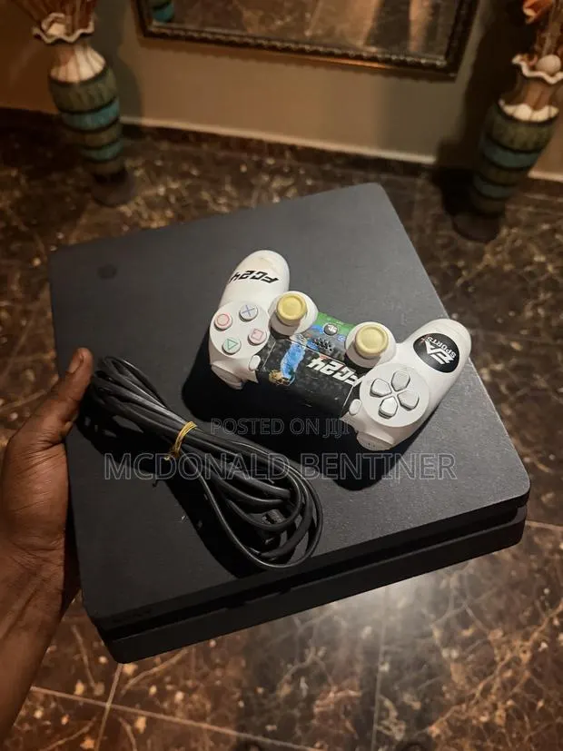 PS4 Slim Jailbreak With 10games Including Fc27 · Photo 1