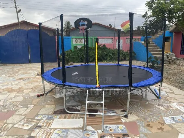 Quality Trampoline 12feet · Photo 1