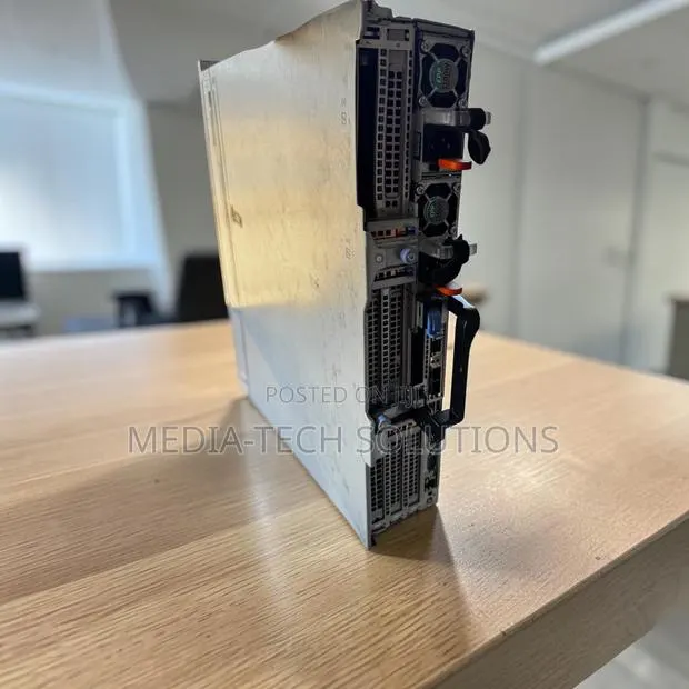 Server Dell Poweredge R630 16GB Intel Xeon HDD 1T · Photo 1