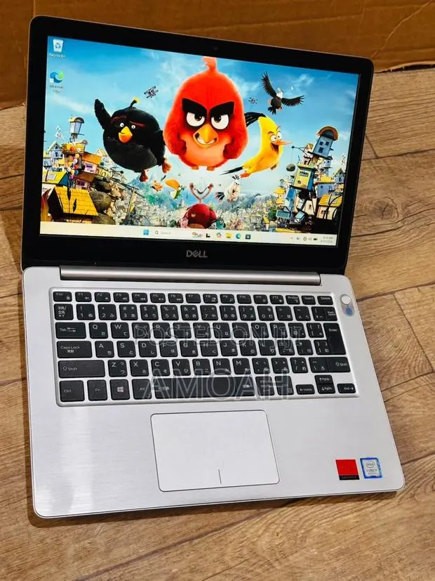Laptop Dell Inspiron 13 5370 8GB Intel Core i7 SSD 256GB · Photo 1