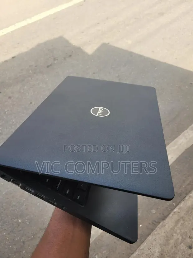 Laptop Dell Latitude 3500 8GB Intel Core i7 HDD+SSD 256GB · Photo 1