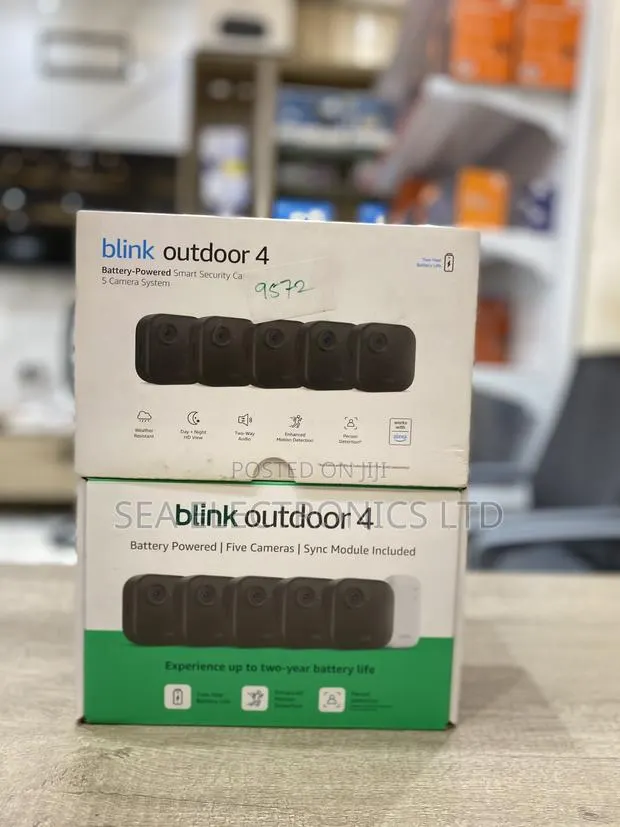 Blink Outdoor 4 Wireless Smart Security Camera · Photo 1
