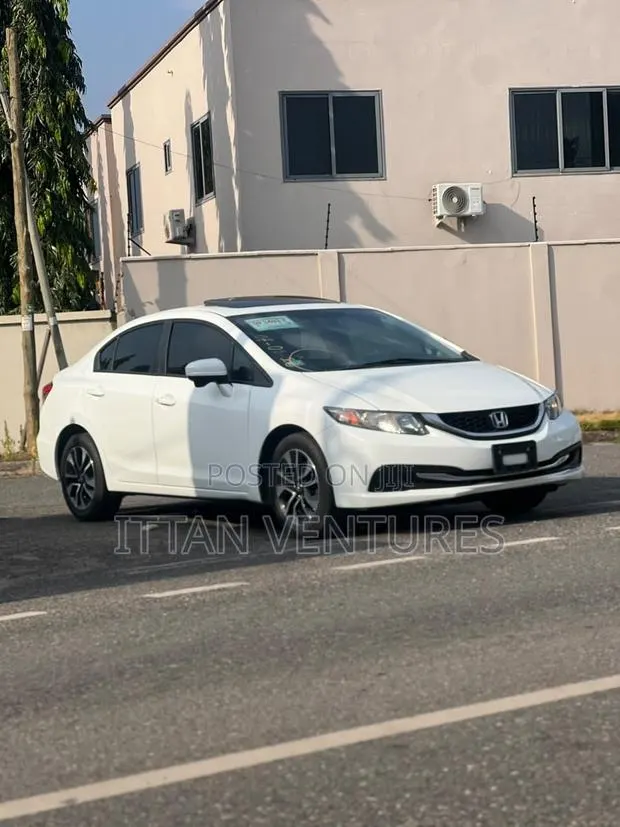 Honda Civic 2014 White · Photo 1