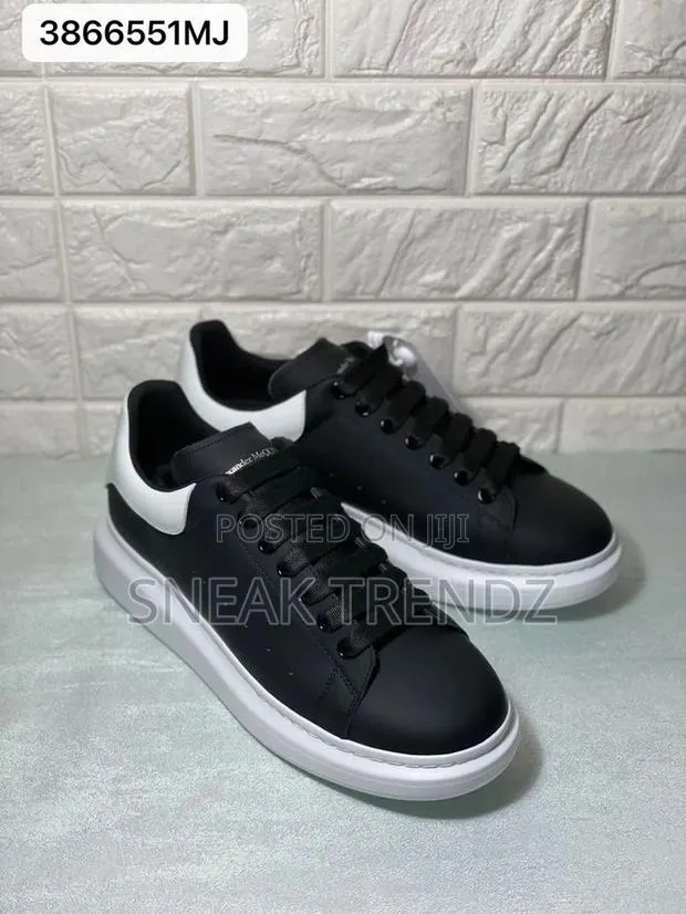 Alexander McQueen BLNW · Photo 1