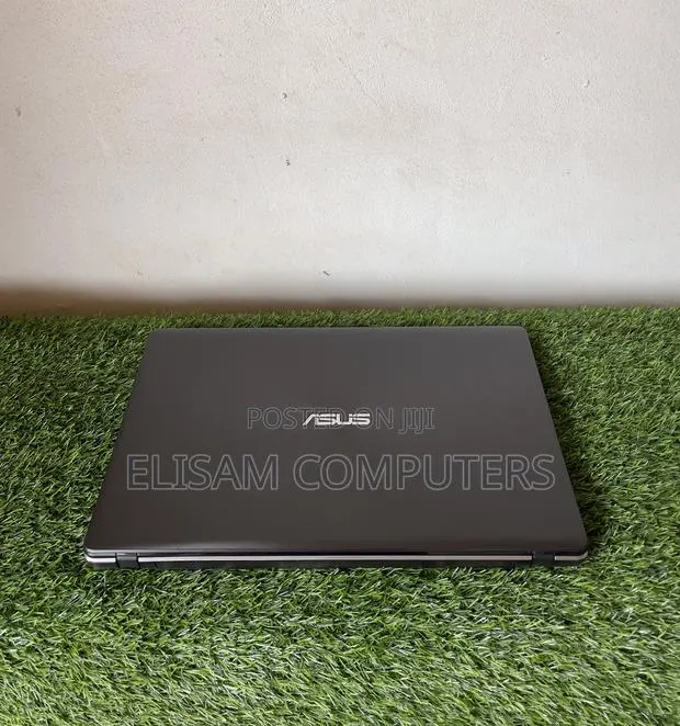 Laptop Asus X550JK 8GB Intel Core i5 HDD 500GB · Photo 1