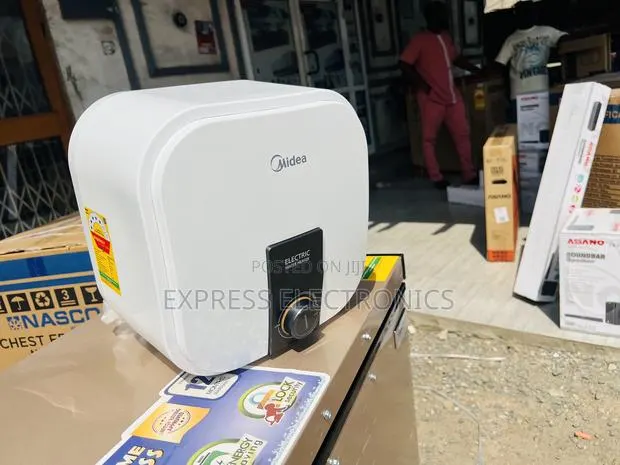 Less Expensive Water Heater 15l Midea · Photo 1