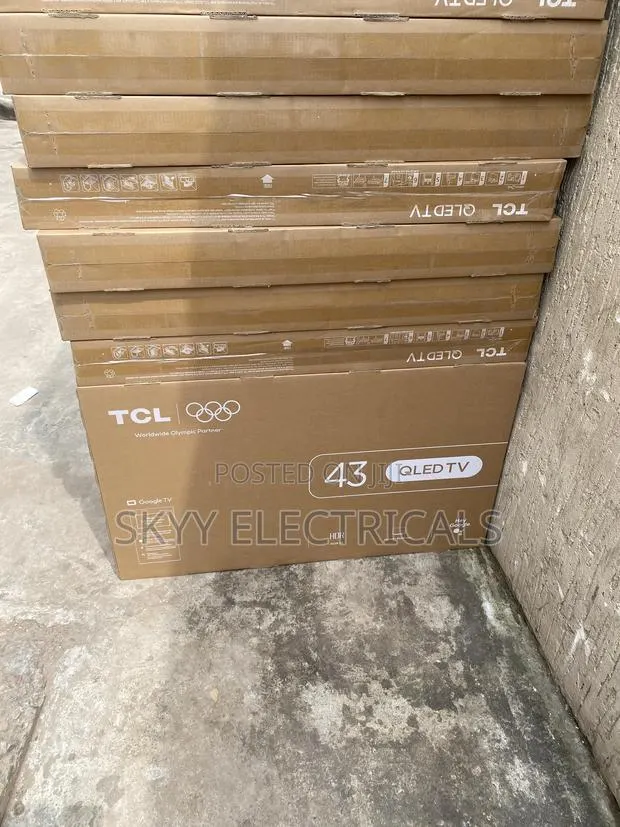 New TCL 43’smart Qled Satellite TV · Photo 1