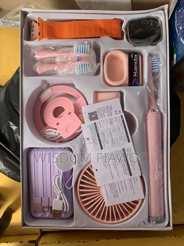 Smart Watch With Electric Brush, Powerbank and Hand Fan · Photo 2